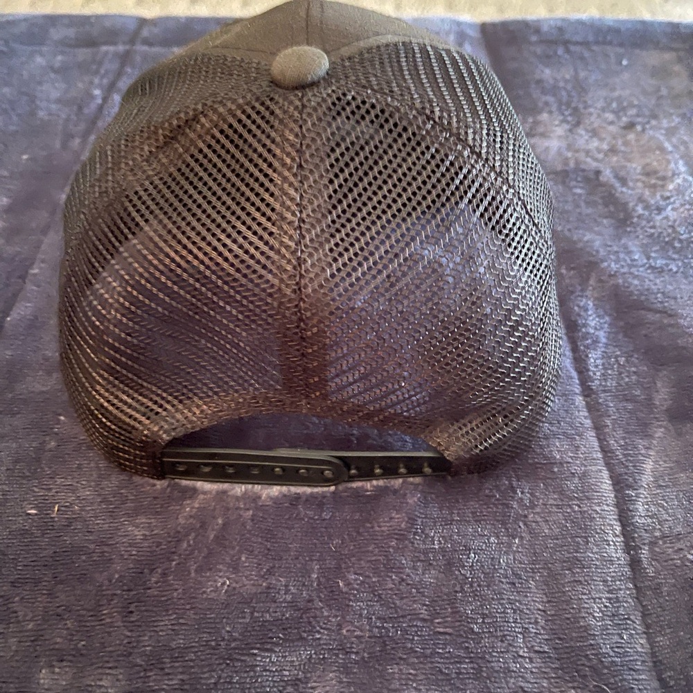 Camo Mesh Cap - Picture 2 of 3